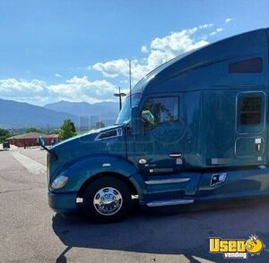 2017 T680 Kenworth Semi Truck Double Bunk Colorado for Sale