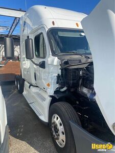2018 Cascadia Freightliner Semi Truck 3 New Jersey for Sale