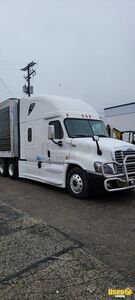 2018 Cascadia Freightliner Semi Truck Fridge Ohio for Sale
