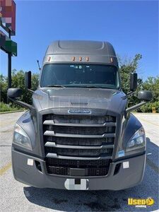 2019 Cascadia Freightliner Semi Truck 5 Missouri for Sale