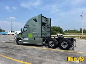 2019 Cascadia Freightliner Semi Truck Fridge Illinois for Sale
