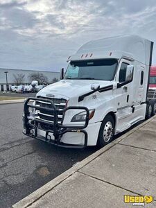 2019 Cascadia Freightliner Semi Truck Microwave Pennsylvania for Sale