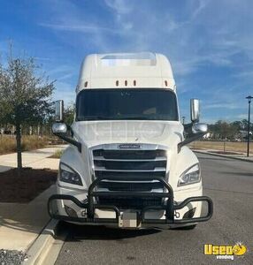 2020 Cascadia Freightliner Semi Truck 6 Florida for Sale