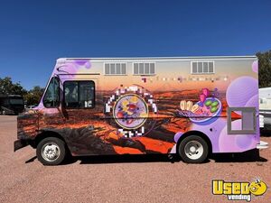 2022 F-59 Chasis All-purpose Food Truck Floor Drains New Mexico Gas Engine for Sale