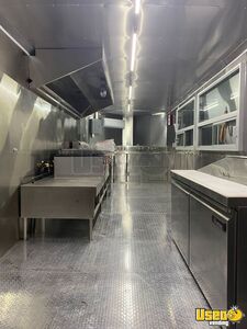 2023 Luxurious Kitchen Food Trailer Diamond Plated Aluminum Flooring Texas for Sale