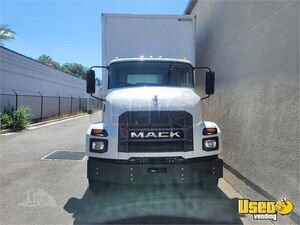 2023 Md6 Box Truck 2 Utah for Sale