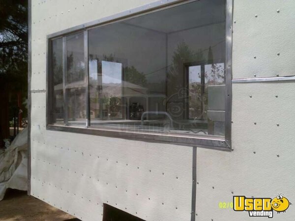 Like New / Completely Redone Kitchen Food Trailer California for Sale