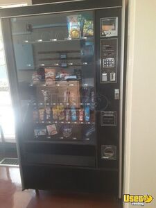 Other Snack Vending Machine 2 California for Sale