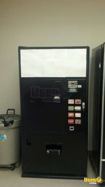 Unknown Soda Vending Machines Indiana for Sale