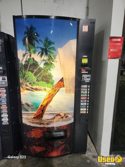 Vendo Soda Machine Florida for Sale