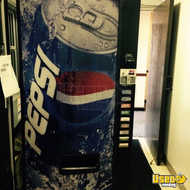 Used Pepsi Snack and Soda Vending Machines Full Size Snack and Soda