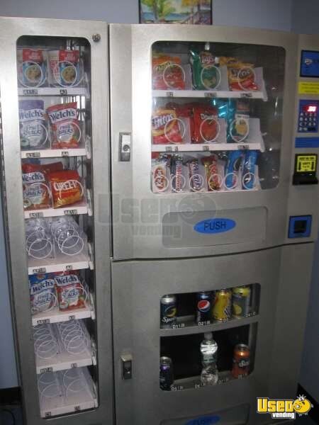 2008 Seaga: Od16s, Od8rd, Od14f Combo Vending Machine New York for Sale