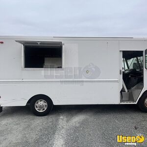 1998 P30 All-purpose Food Truck Concession Window Maryland Gas Engine for Sale