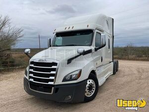 2019 Cascadia Freightliner Semi Truck 2 Texas for Sale