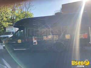 2005 E350 All-purpose Food Truck Floor Drains New York Gas Engine for Sale