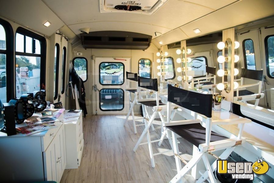 Mobile Hair Salon Truck