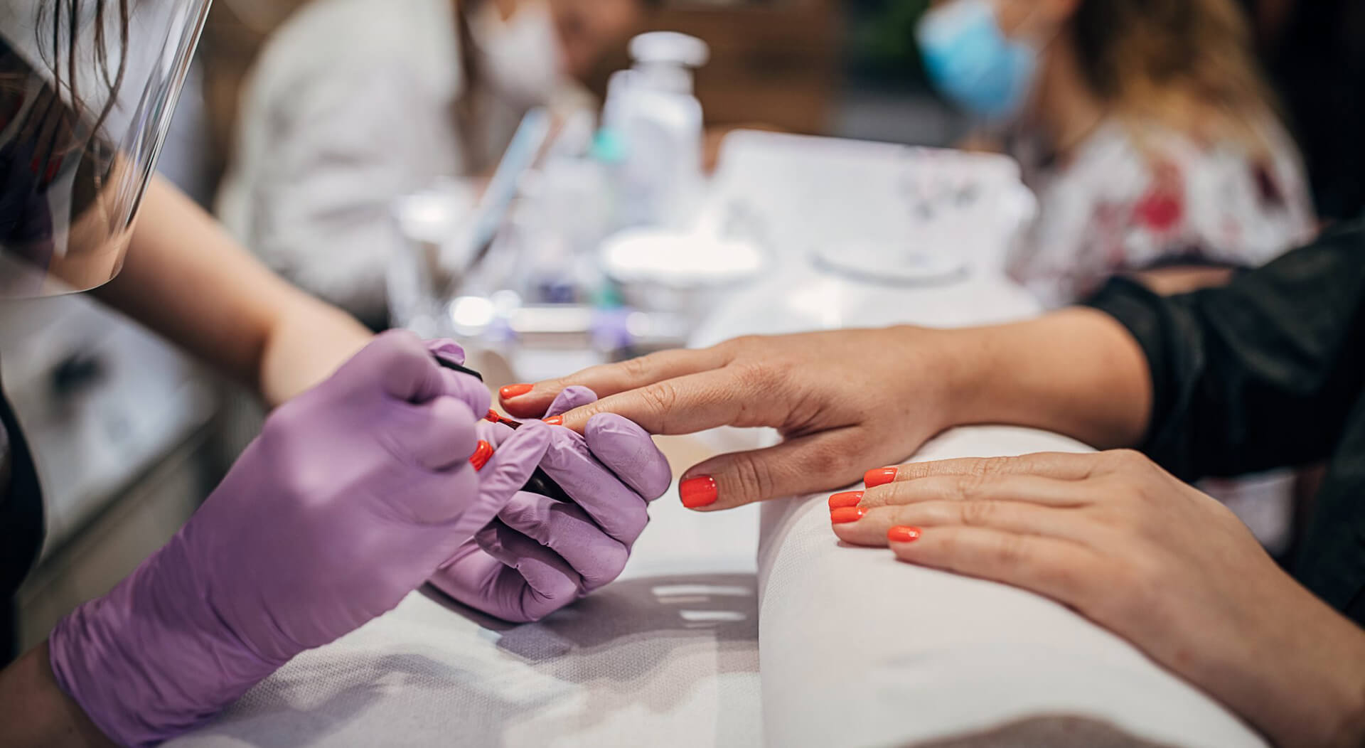 How to Start a Profitable Mobile Nail Salon Business