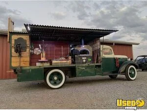 Vintage - 1937 22' Chevrolet Pizza and Bevrage Truck for Sale in California!