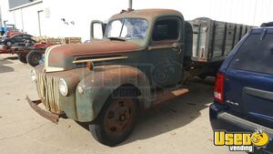 1946 Wood-fired Pizza Grain Truck Pizza Food Truck Pizza Oven Texas Gas Engine for Sale