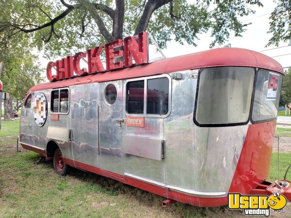 1947 Manor Kitchen Food Trailer Kitchen Food Trailer Texas for Sale