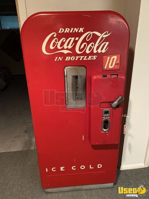 1950 F3985 K Soda Vending Machines New York for Sale