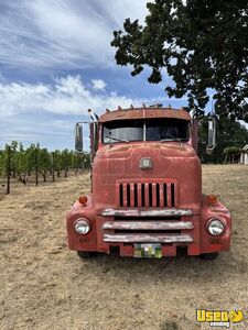 1952 Pizza Truck Pizza Food Truck Hand-washing Sink Oregon Diesel Engine for Sale