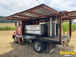 1952 Pizza Truck Pizza Food Truck Removable Trailer Hitch Oregon Diesel Engine for Sale