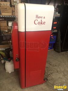 1956 Wurlitzer Refurbished Soda Vending Machine 2 Illinois for Sale