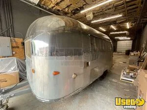 1958 Globetrotter Beverage - Coffee Trailer Oven Pennsylvania for Sale