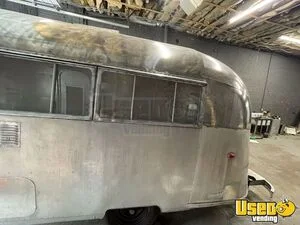 1958 Globetrotter Beverage - Coffee Trailer Refrigerator Pennsylvania for Sale