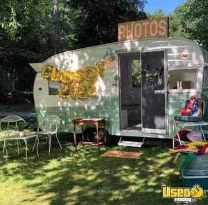 1962 Mobile Photo Booth Trailer Photo Booth Truck/trailer Concession Window Massachusetts for Sale