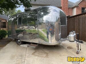 1964 Globetrotter Beverage - Coffee Trailer Concession Window Texas for Sale