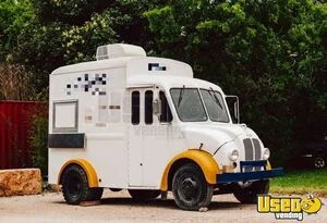 Vintage - 1964 Ice Cream Concession Truck Mobile Vending Unit for Sale in Texas!