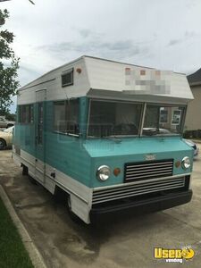 1965 Ford Town And Country All-purpose Food Truck Louisiana Gas Engine for Sale