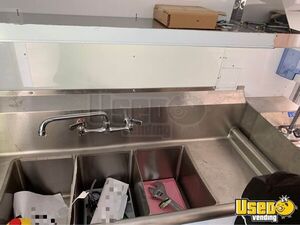 1966 P30 Kitchen Food Truck All-purpose Food Truck Exhaust Hood California Gas Engine for Sale