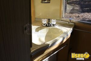 1967 Land Yacht Safari Airstream 17 California for Sale