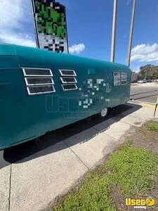 1968 Avion Concession Trailer Bathroom Florida for Sale