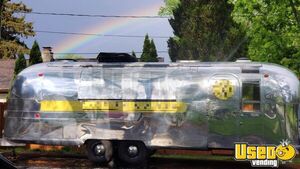 1968 Land Yacht Beverage - Coffee Trailer Concession Window Ohio for Sale