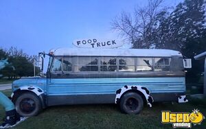 1968 School Bus All-purpose Food Truck Air Conditioning Texas for Sale