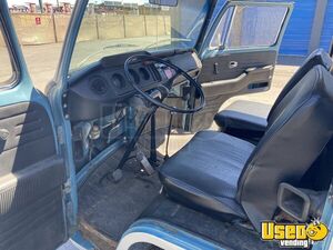 1968 Transporter Food Truck All-purpose Food Truck Hand-washing Sink Nevada Gas Engine for Sale