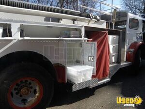 1969 Fire Engine Pizza Truck Pizza Food Truck Backup Camera Wisconsin Diesel Engine for Sale
