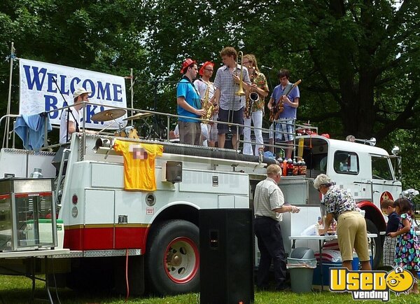 1969 Fire Engine Pizza Truck Pizza Food Truck Wisconsin Diesel Engine for Sale