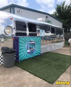 1969 Land-yacht Snow Cone/shaved Ice Business Trailer Snowball Trailer Texas for Sale