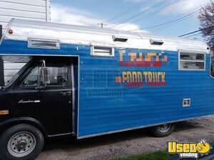 1970 E300 All-purpose Food Truck Indiana Gas Engine for Sale