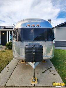 1970 Special Land Yacht Airstream Cabinets California for Sale