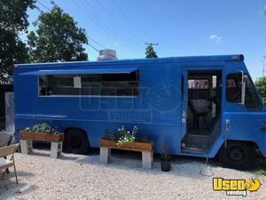 1970 Step Van Kitchen Food Truck All-purpose Food Truck Florida Gas Engine for Sale