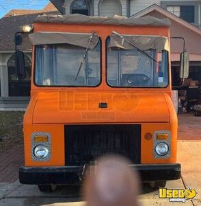 1971 Kitchen Food Truck All-purpose Food Truck Prep Station Cooler Texas Gas Engine for Sale