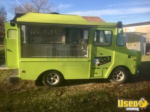 1971 P10 Kurbmaster Kitchen Food Truck All-purpose Food Truck Spare Tire Montana Gas Engine for Sale