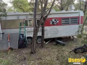 1971 Travel Trailer Kitchen Food Trailer Air Conditioning Texas for Sale