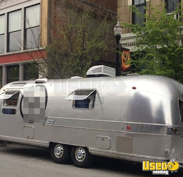 1972 Airstream Land Yacht Mobile Business Kentucky for Sale